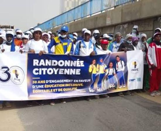 Fawe Sénégal sensibilise à l’éducation des filles à travers une randonnée pédestre